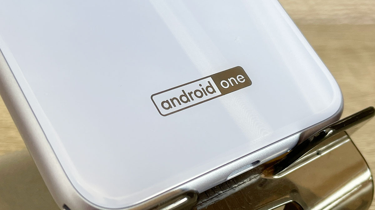 Android One とは