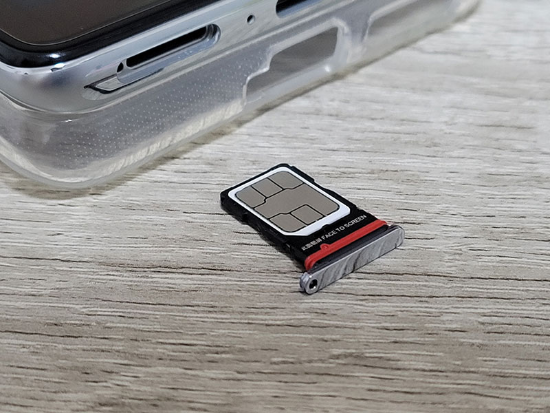 Xiaomi 11T Pro SIMスロット1（表）